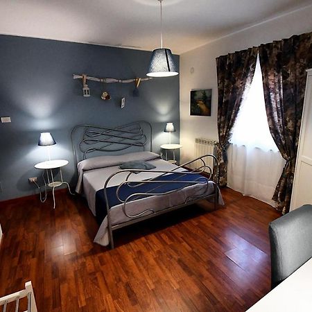פיאצה ארמרינה B&B Borgo Antico מראה חיצוני תמונה