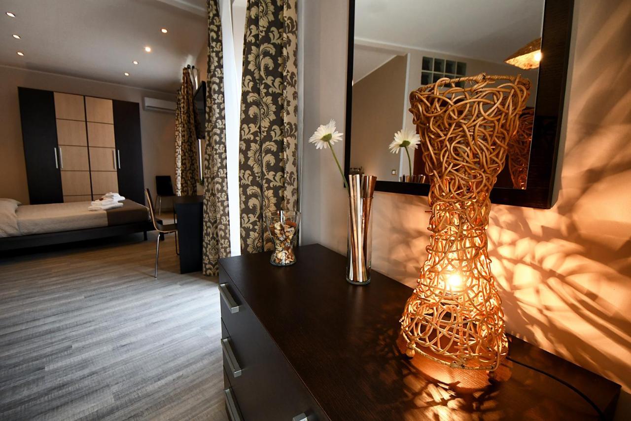 פיאצה ארמרינה B&B Borgo Antico מראה חיצוני תמונה
