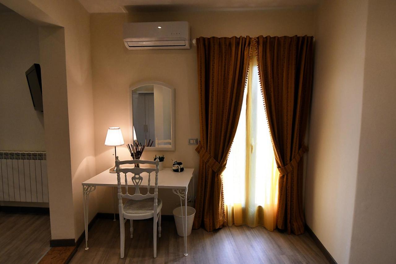 פיאצה ארמרינה B&B Borgo Antico מראה חיצוני תמונה