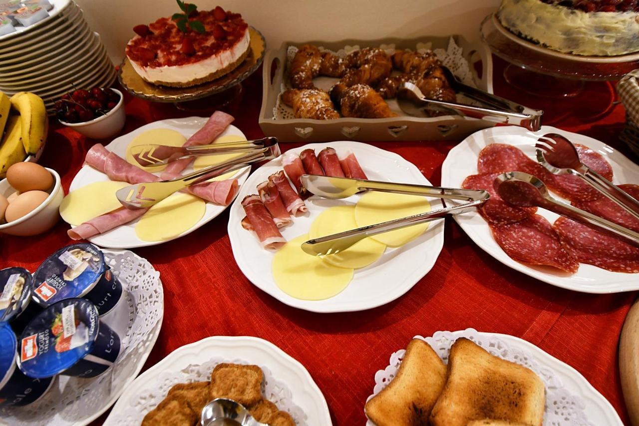פיאצה ארמרינה B&B Borgo Antico מראה חיצוני תמונה